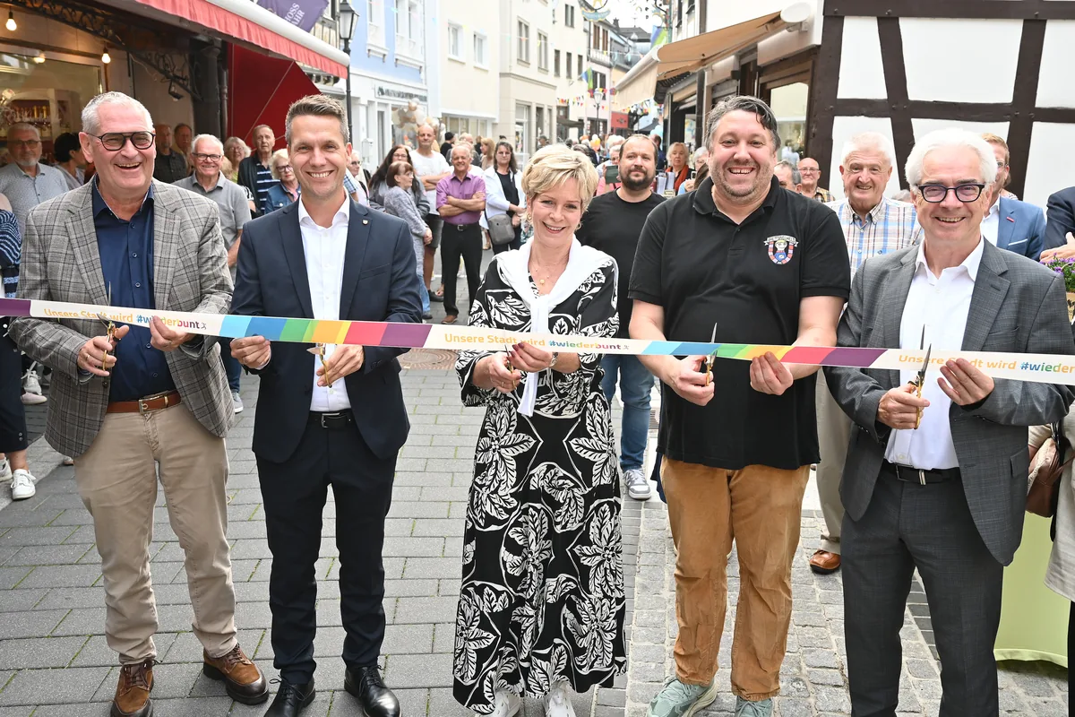Buntes Straßenfest in Ahrweiler