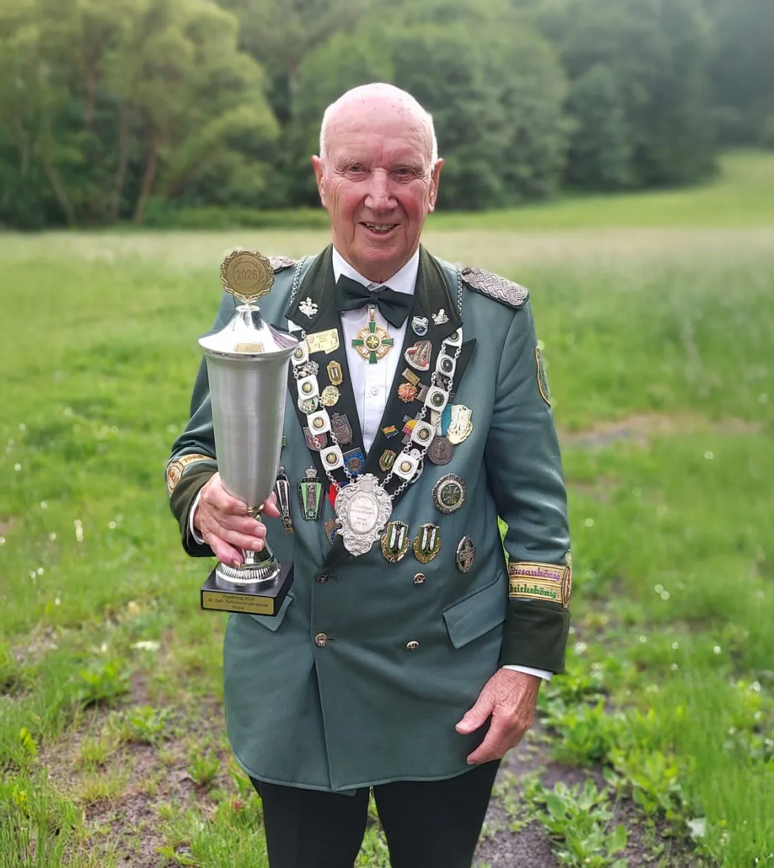Rudolf Müller wird mit 91 Jahren Schützenkönig in Mayen-Nitztal