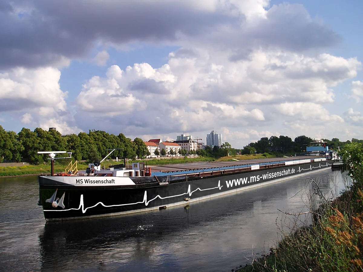 MS Wissenschaft begeisterte in Andernach