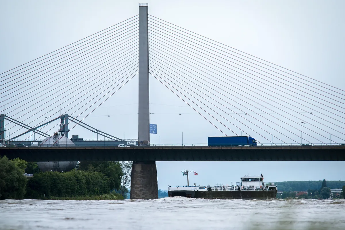 Kritische Rheinquerungen: Gemeinsame Lösungen für marode Rheinbrücken gesucht