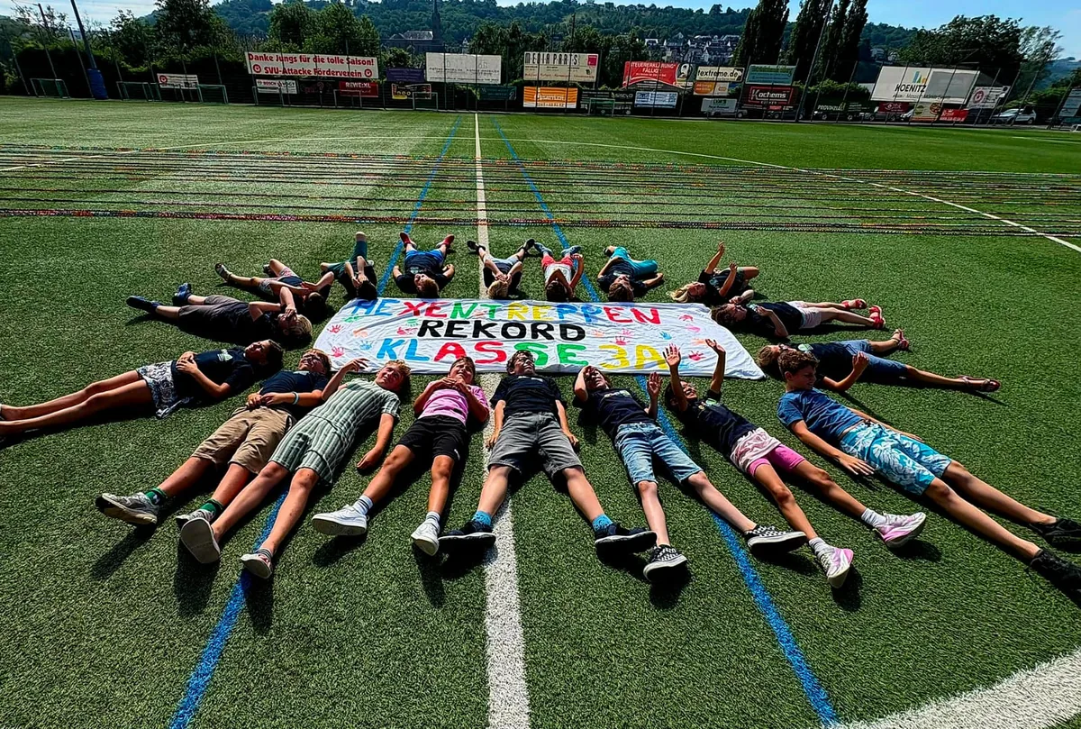 Klasse 4a aus Kobern-Gondorf stellt neuen Weltrekord auf